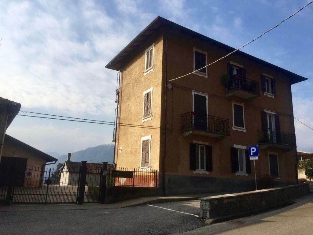 Casa Cesira Apartment Pettenasco Exterior foto